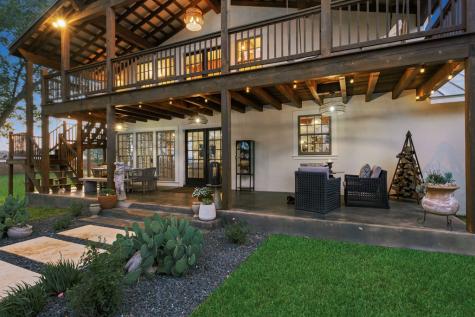 271 Smokehouse Road Fredericksburg TX 78624