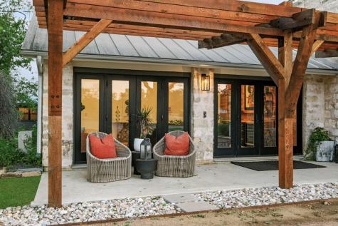 271 Smokehouse Road Fredericksburg TX 78624