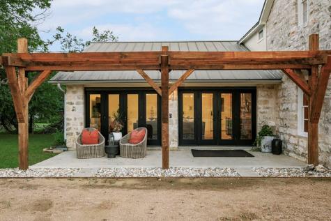271 Smokehouse Road Fredericksburg TX 78624