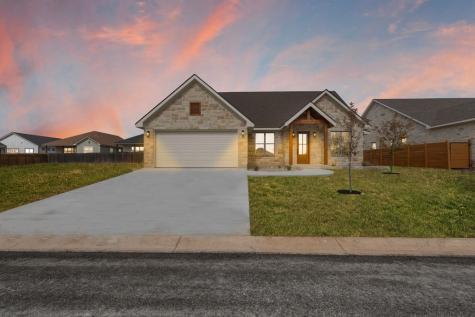 114 Madrona Lane Fredericksburg TX 78624