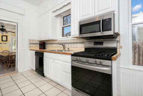 511 W Austin Street Fredericksburg TX 78624