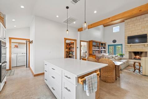 456 Colt Valley Road Fredericksburg TX 78624