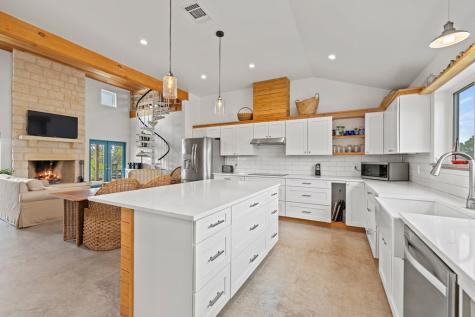 456 Colt Valley Road Fredericksburg TX 78624