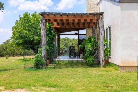 456 Colt Valley Road Fredericksburg TX 78624