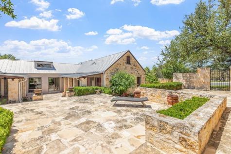 2320 Summit Forest Fredericksburg TX 78624
