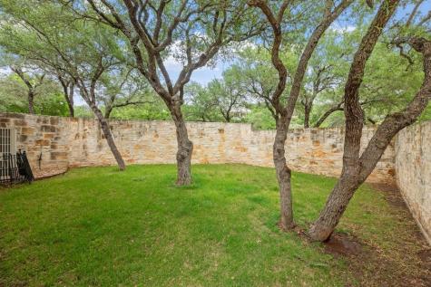 2320 Summit Forest Fredericksburg TX 78624