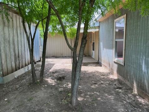 1803 S Pecan Street Brady TX 76825