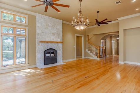 1104-B Lois Street Kerrville TX 78028