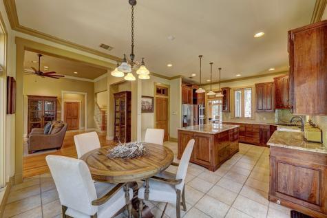 1104-B Lois Street Kerrville TX 78028