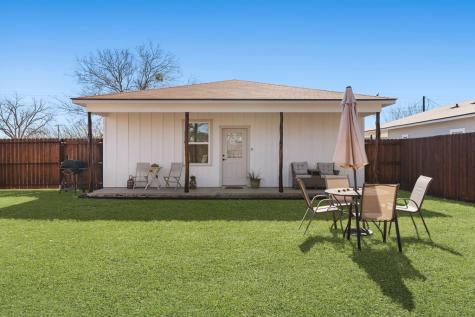924 Apple Street Fredericksburg TX 78624