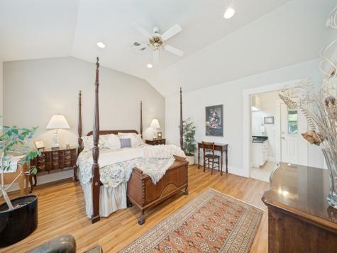217 W Morse Street Fredericksburg TX 78624