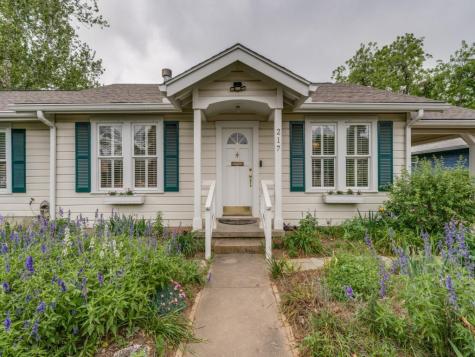 217 W Morse Street Fredericksburg TX 78624