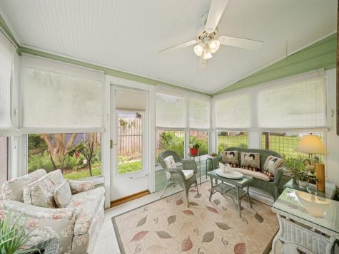 217 W Morse Street Fredericksburg TX 78624