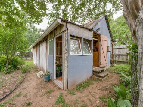 217 W Morse Street Fredericksburg TX 78624