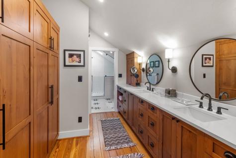 125 W San Antonio Street Fredericksburg TX 78624