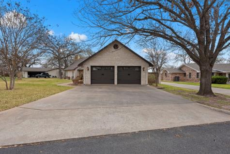 403 Candlelight Circle Fredericksburg TX 78624