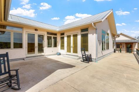 364 Wolf Creek Road Fredericksburg TX 78624
