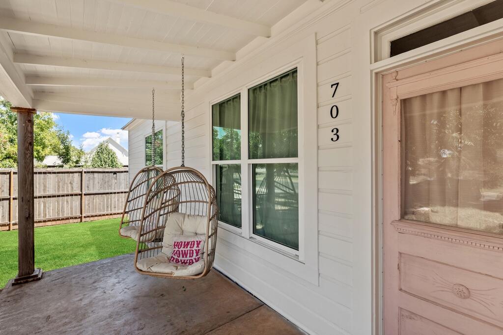 703 E Highway Street Fredericksburg TX 78624