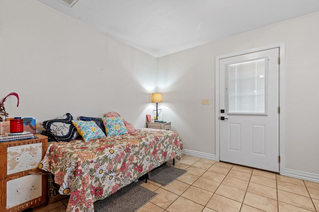 703 E Highway Street Fredericksburg TX 78624