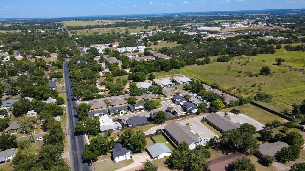 703 E Highway Street Fredericksburg TX 78624