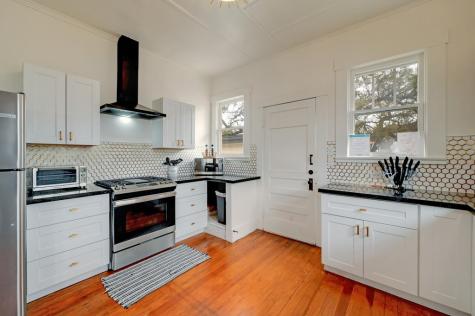 202 S Cherry Street Fredericksburg TX 78624