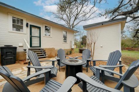 202 S Cherry Street Fredericksburg TX 78624