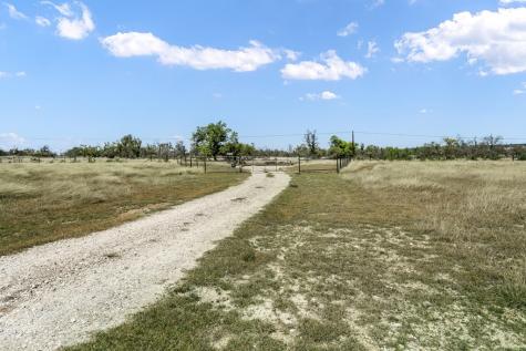 3527 Old Harper Road Fredericksburg TX 78624