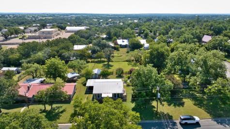 817 S Live Oak Street Mason TX 76856