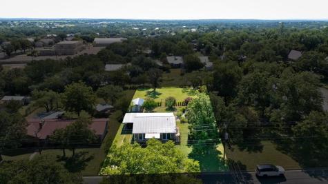 817 S Live Oak Street Mason TX 76856