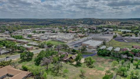 1104 Lois Street Kerrville TX 78028