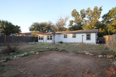 327 W Mulberry Street Fredericksburg TX 78624