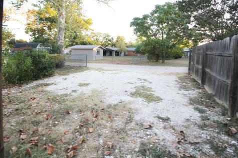 327 W Mulberry Street Fredericksburg TX 78624