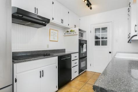 333 W Burbank Street Fredericksburg TX 78624