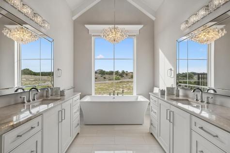 1051 N Cattlemans Crossing Drive Kerrville TX 78028