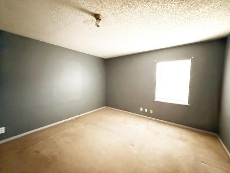607 N Bowie Fredericksburg TX 78624