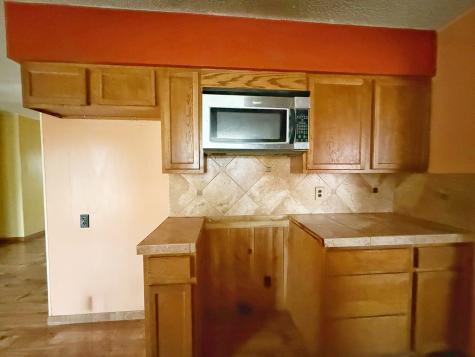 607 N Bowie Fredericksburg TX 78624
