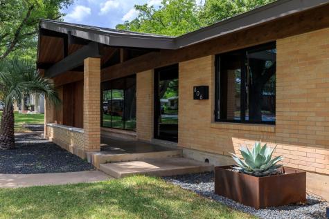 806 W Schubert Street Fredericksburg TX 78624