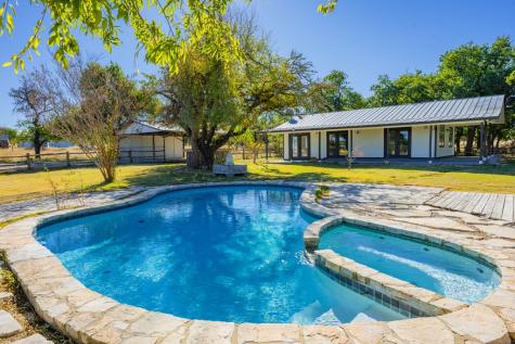 28 Ruger Road Fredericksburg TX 78624