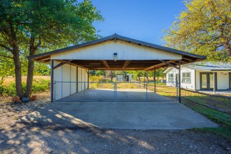 28 Ruger Road Fredericksburg TX 78624