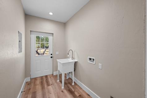 28 Ruger Road Fredericksburg TX 78624