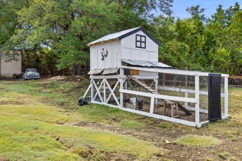 213 Beauchamp Road Dripping Springs TX 78620