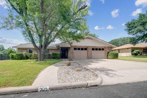 205 Crestwood Drive Fredericksburg TX 78624