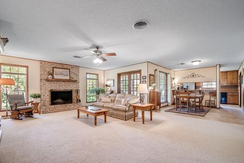 205 Crestwood Drive Fredericksburg TX 78624