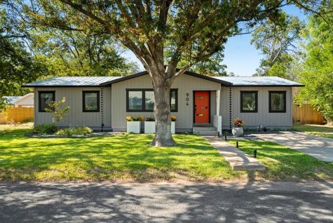 904 N Orange Street Fredericksburg TX 78624