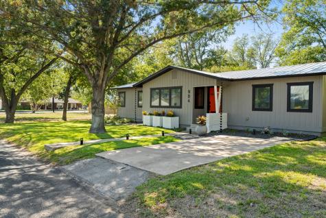 904 N Orange Street Fredericksburg TX 78624