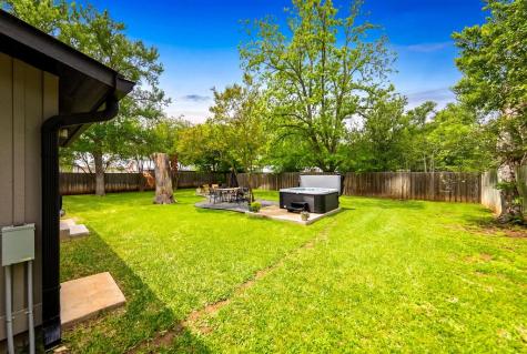 904 N Orange Street Fredericksburg TX 78624