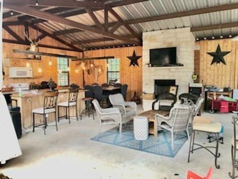 661 Sandy Lane Fredericksburg TX 78624