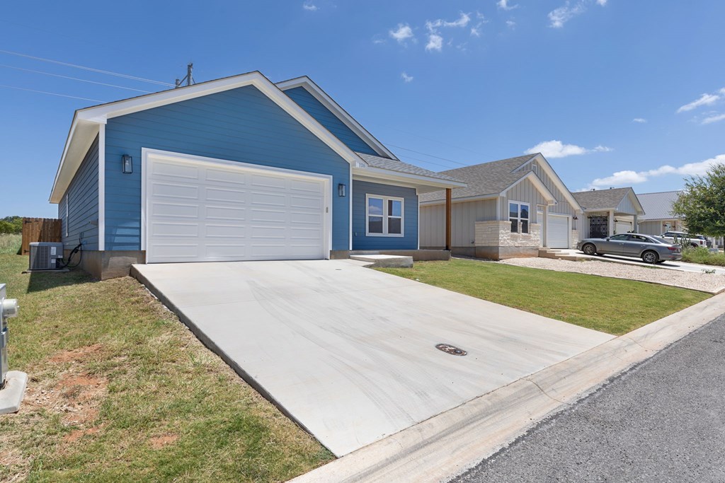 126 Feather Way Fredericksburg TX 78624