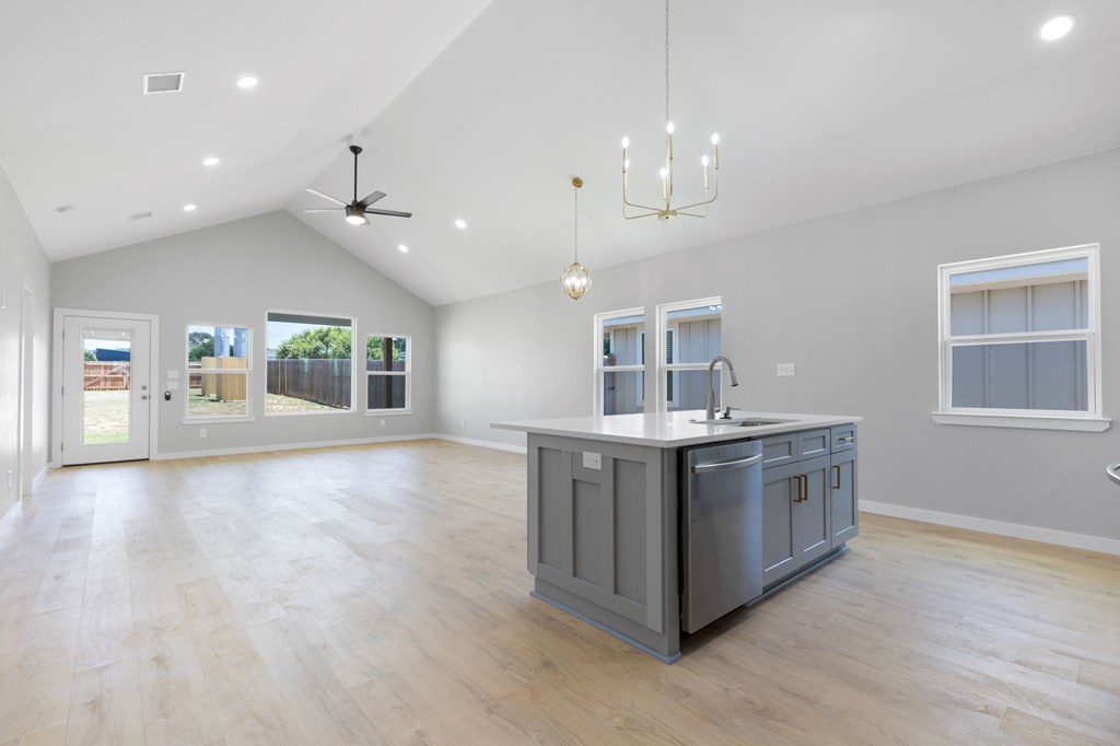 126 Feather Way Fredericksburg TX 78624