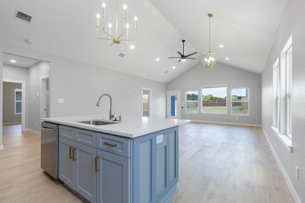 126 Feather Way Fredericksburg TX 78624